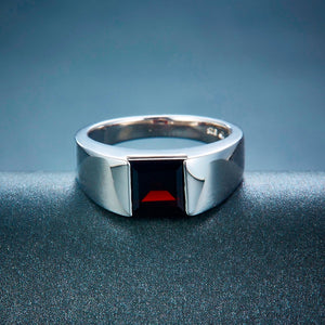 Mesmer's Silver Garnet Ring