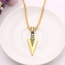 Load image into Gallery viewer, Gold Arrowhead Necklace

